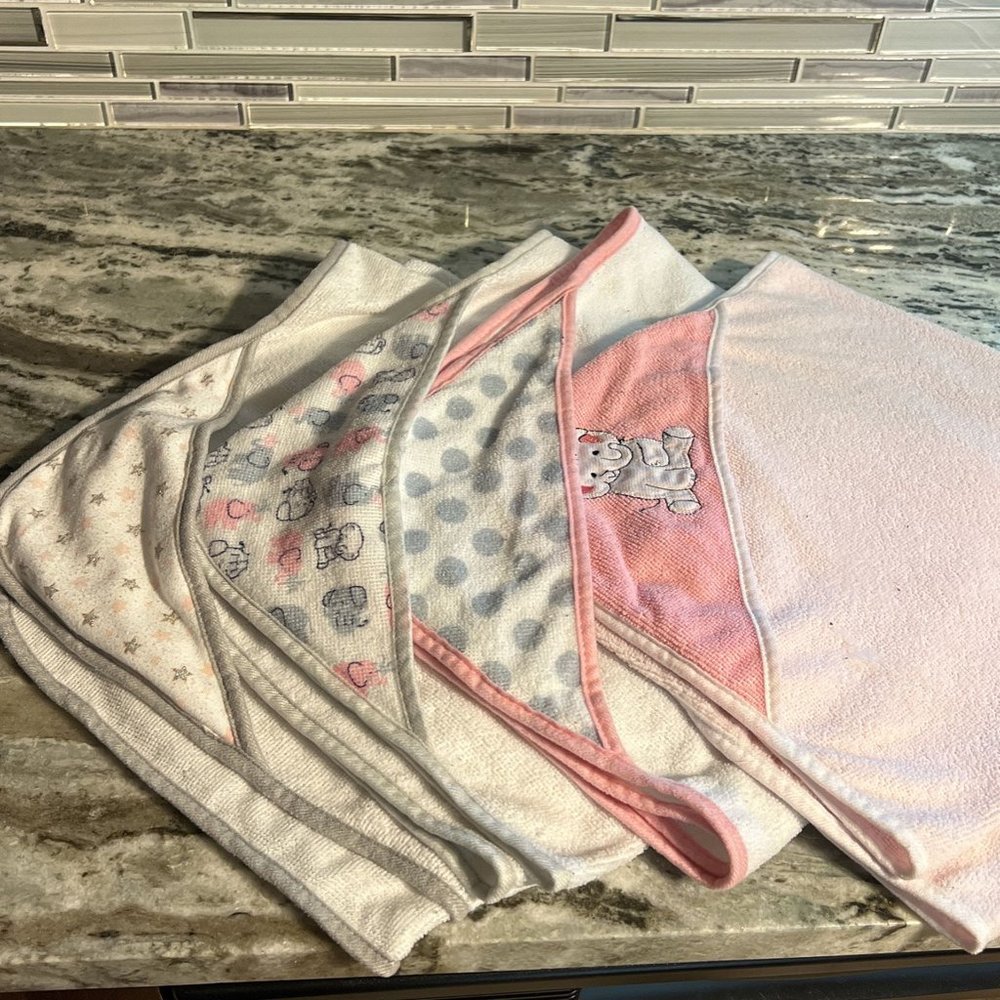Baby Girl Synthetic Hooded Towels